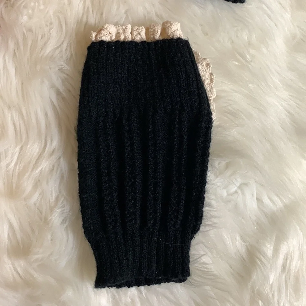 2 Pair boot toppers / cuffs 1 red, 1 black